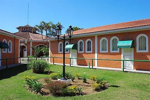 Pousada Magic City-1